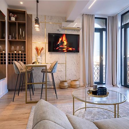 Golden View - Breathtaking Location In Bucharest Apartment Luaran gambar