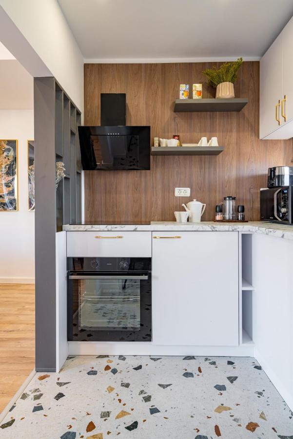 Golden View - Breathtaking Location In Bucharest Apartment Luaran gambar