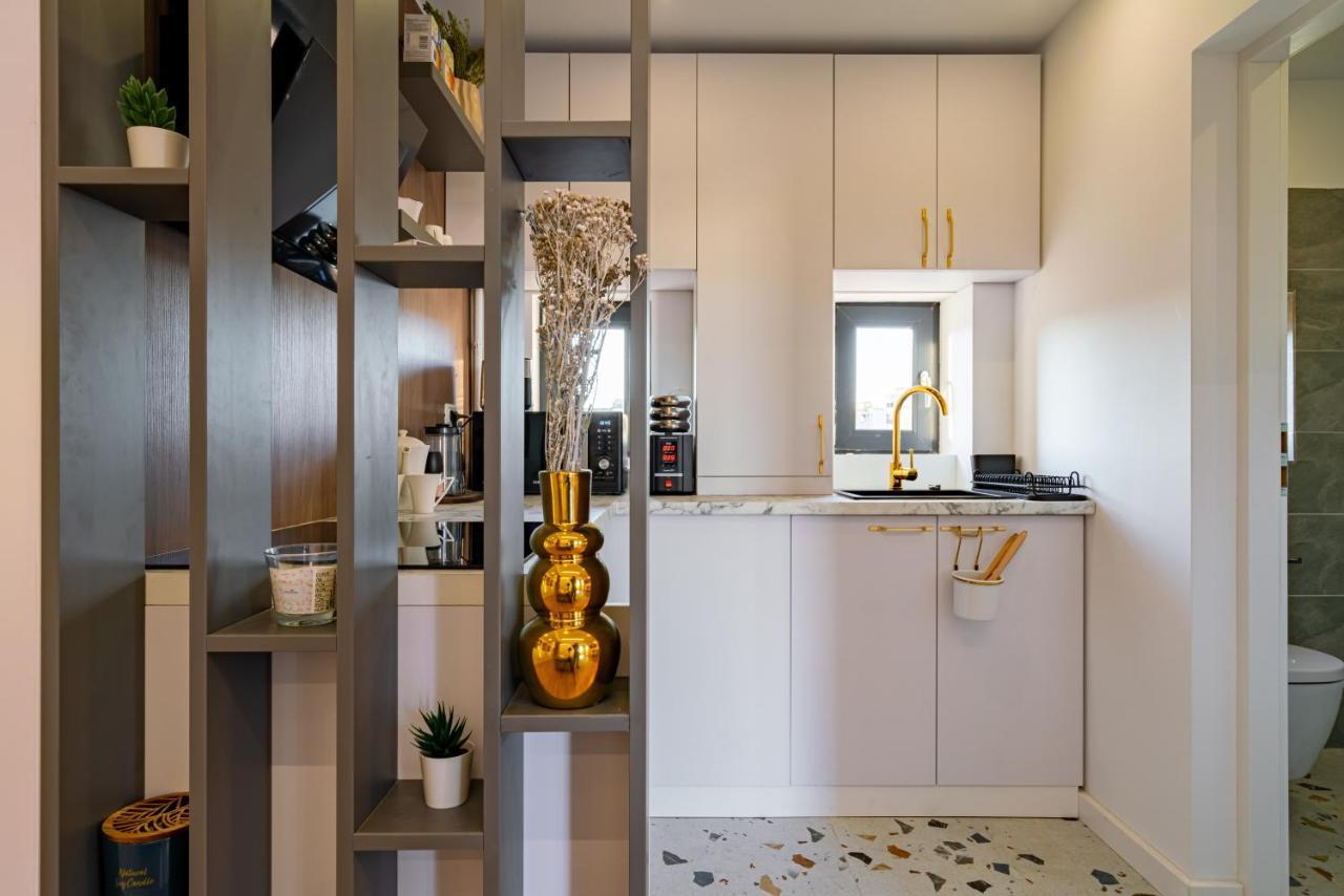 Golden View - Breathtaking Location In Bucharest Apartment Luaran gambar