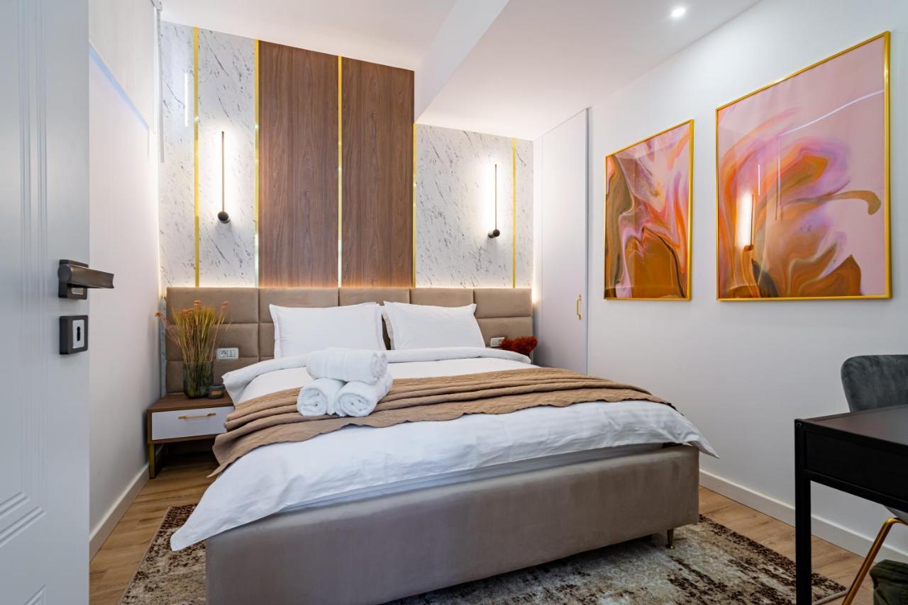 Golden View - Breathtaking Location In Bucharest Apartment Luaran gambar