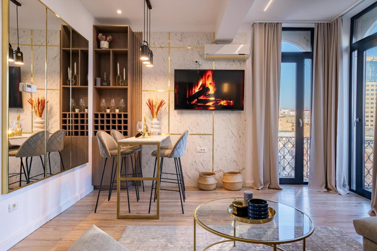 Golden View - Breathtaking Location In Bucharest Apartment Luaran gambar
