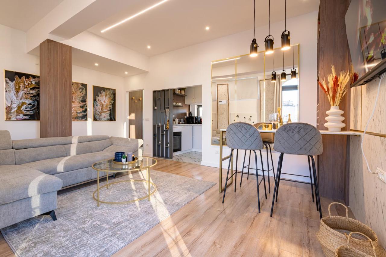 Golden View - Breathtaking Location In Bucharest Apartment Luaran gambar