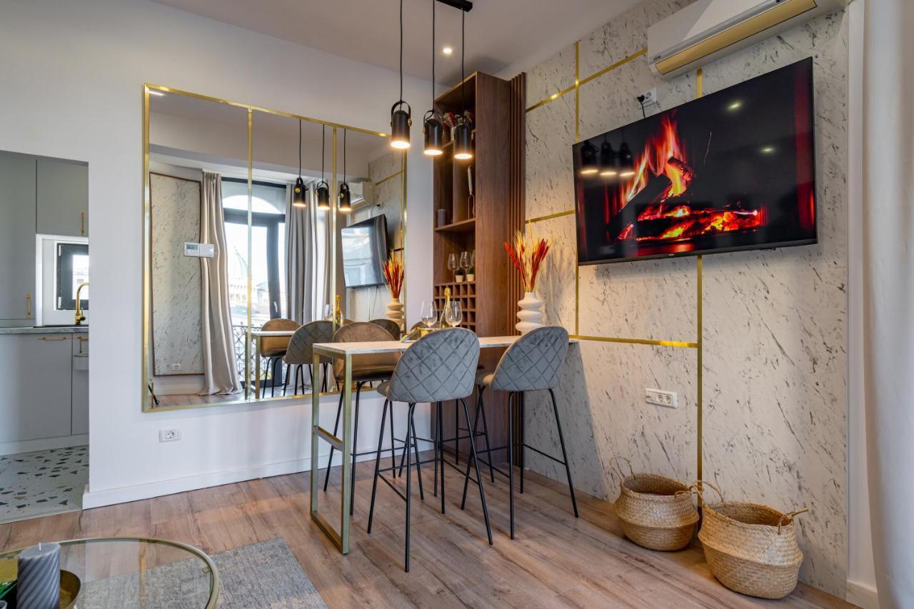 Golden View - Breathtaking Location In Bucharest Apartment Luaran gambar